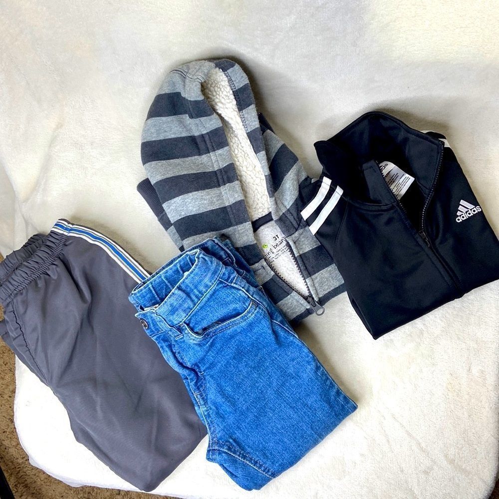 3T boys lot hoodies/pants